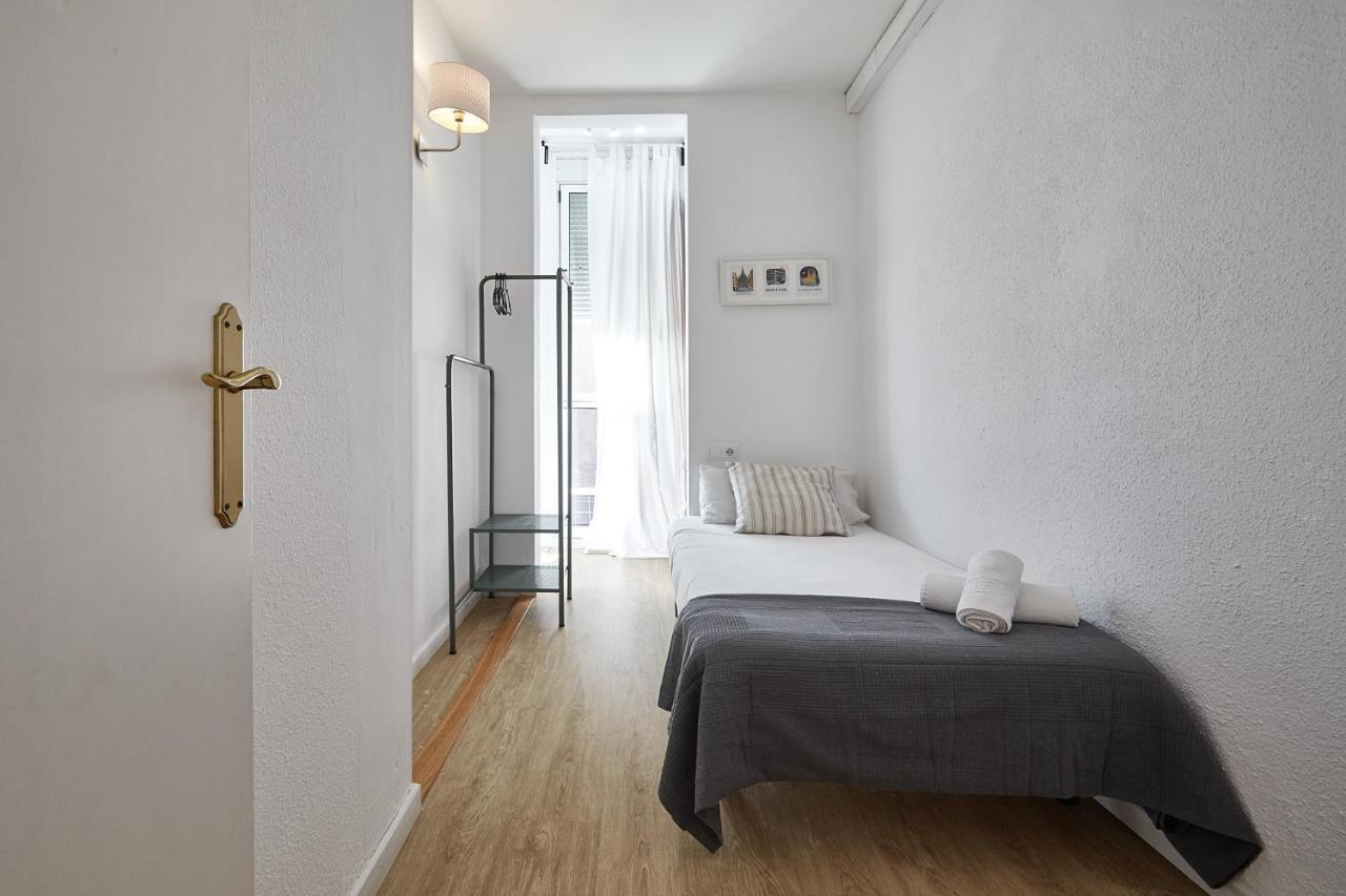 Bbarcelona Clot Apartments Exterior photo